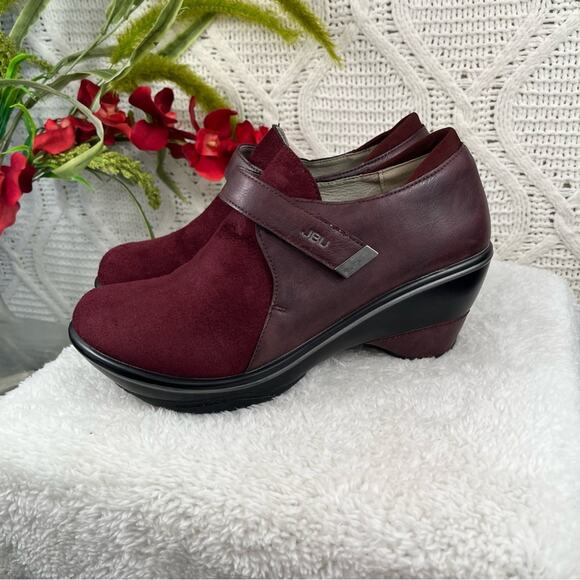 JBU BY JAMBU Wine Sedona Vegan Suede Slip-On Clogs Sz 7.5 Comfort - Picture 2 of 14